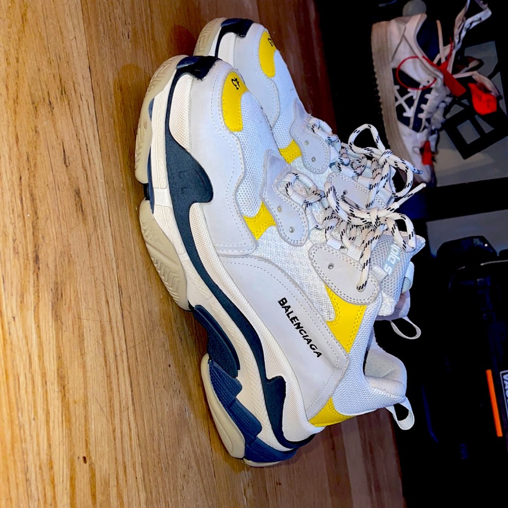 Belanciaga x DSM Triple S sneakers unisex slightly used 9-9.5/10